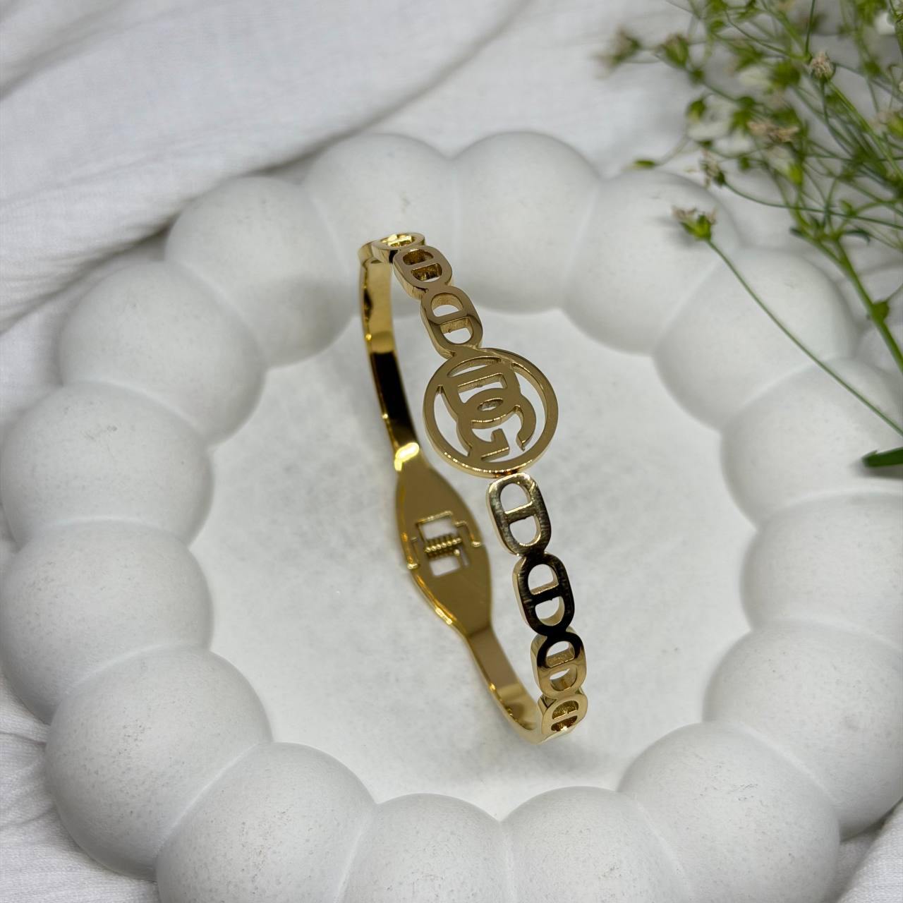Interlock Emblem Gold Bracelet