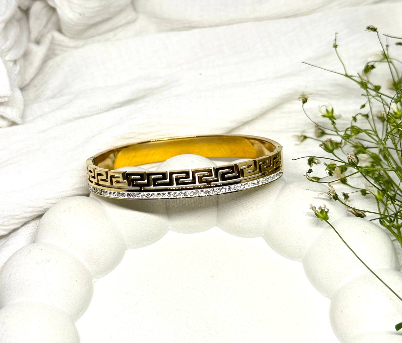 Interlink Gold Bracelet