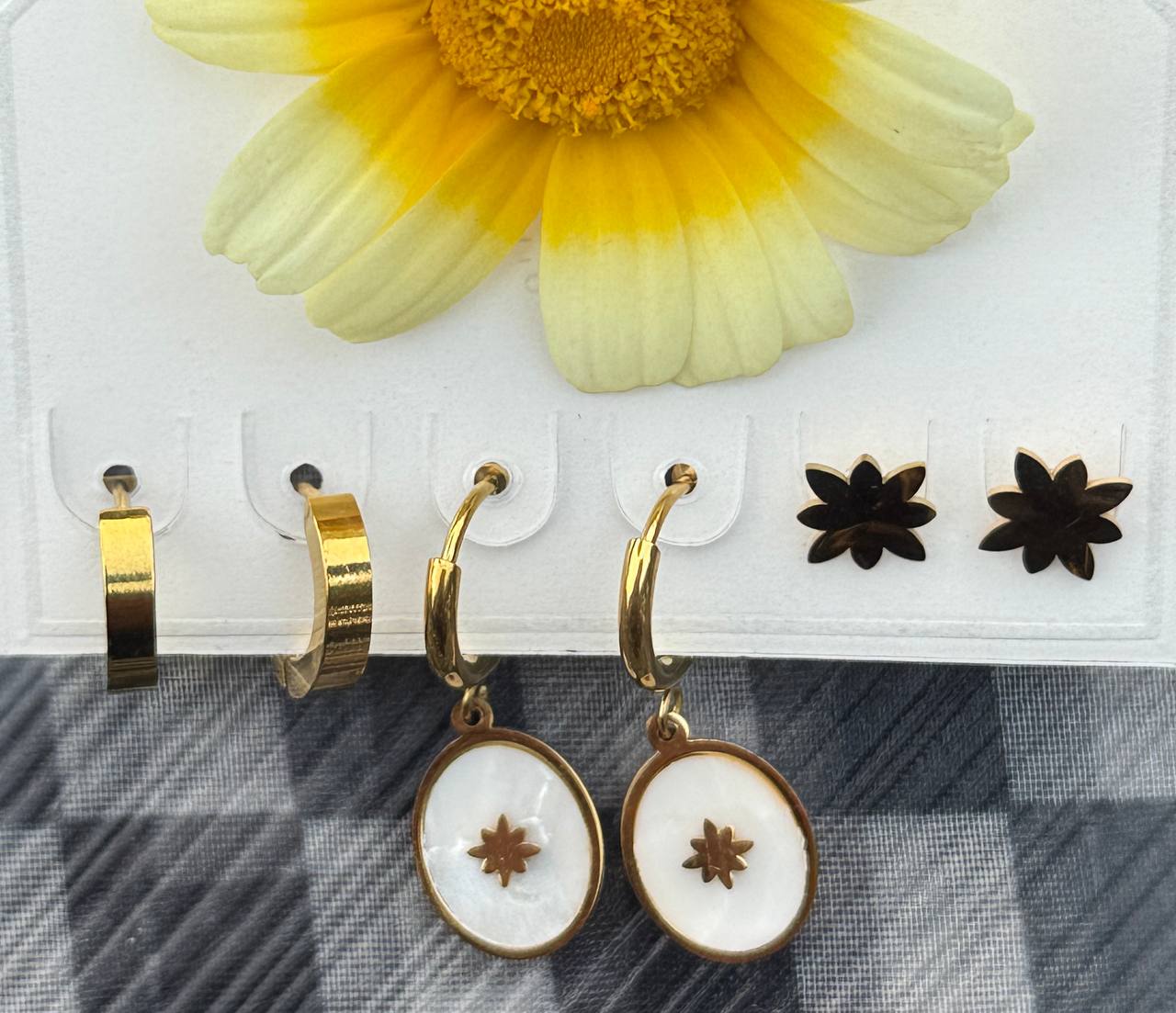 Dangling Oval Star Charm Hoops