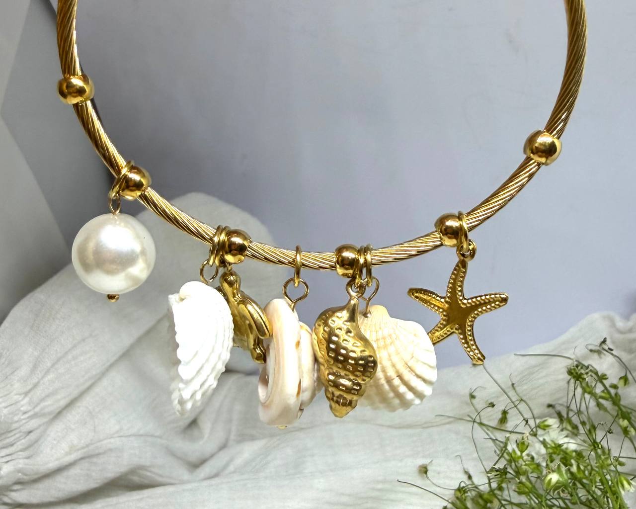 The Ocean Sovereign Gold Bracelet