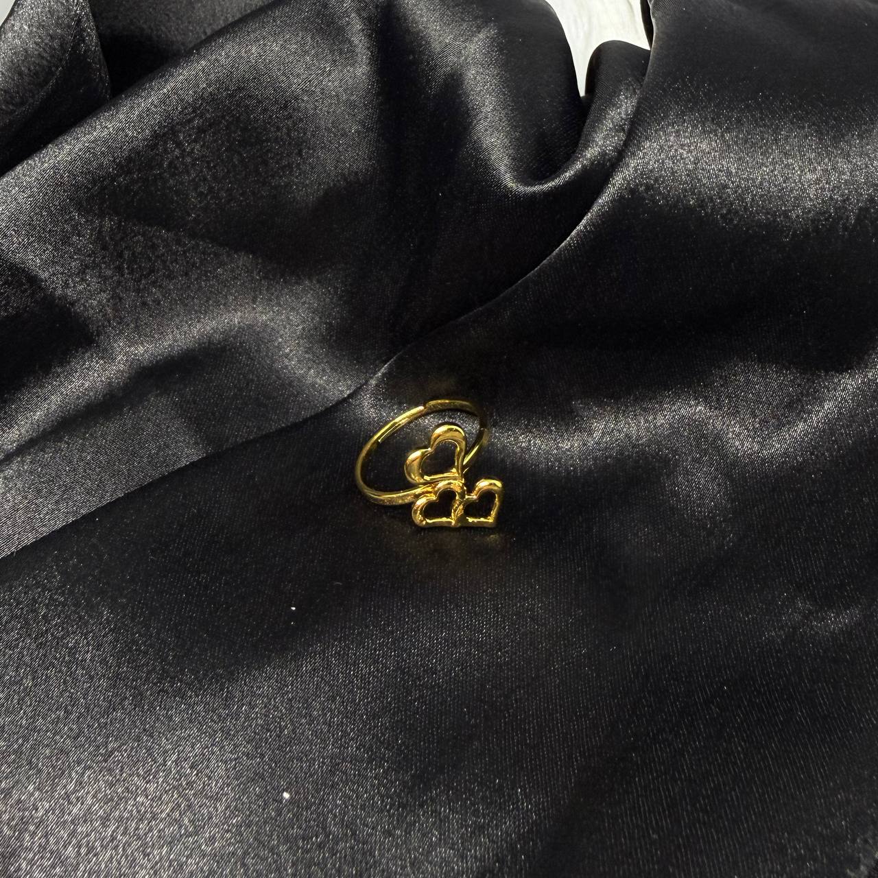 Trinity Knot Heart Ring