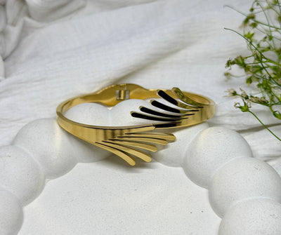 Angel Wing Flow Bracelet