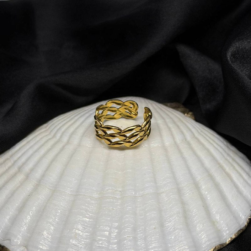 Aurum Curb Chain Ring