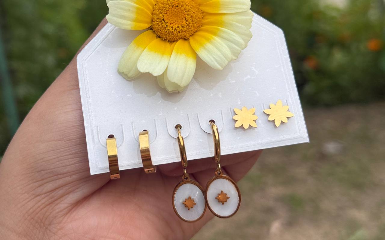 Dangling Oval Star Charm Hoops