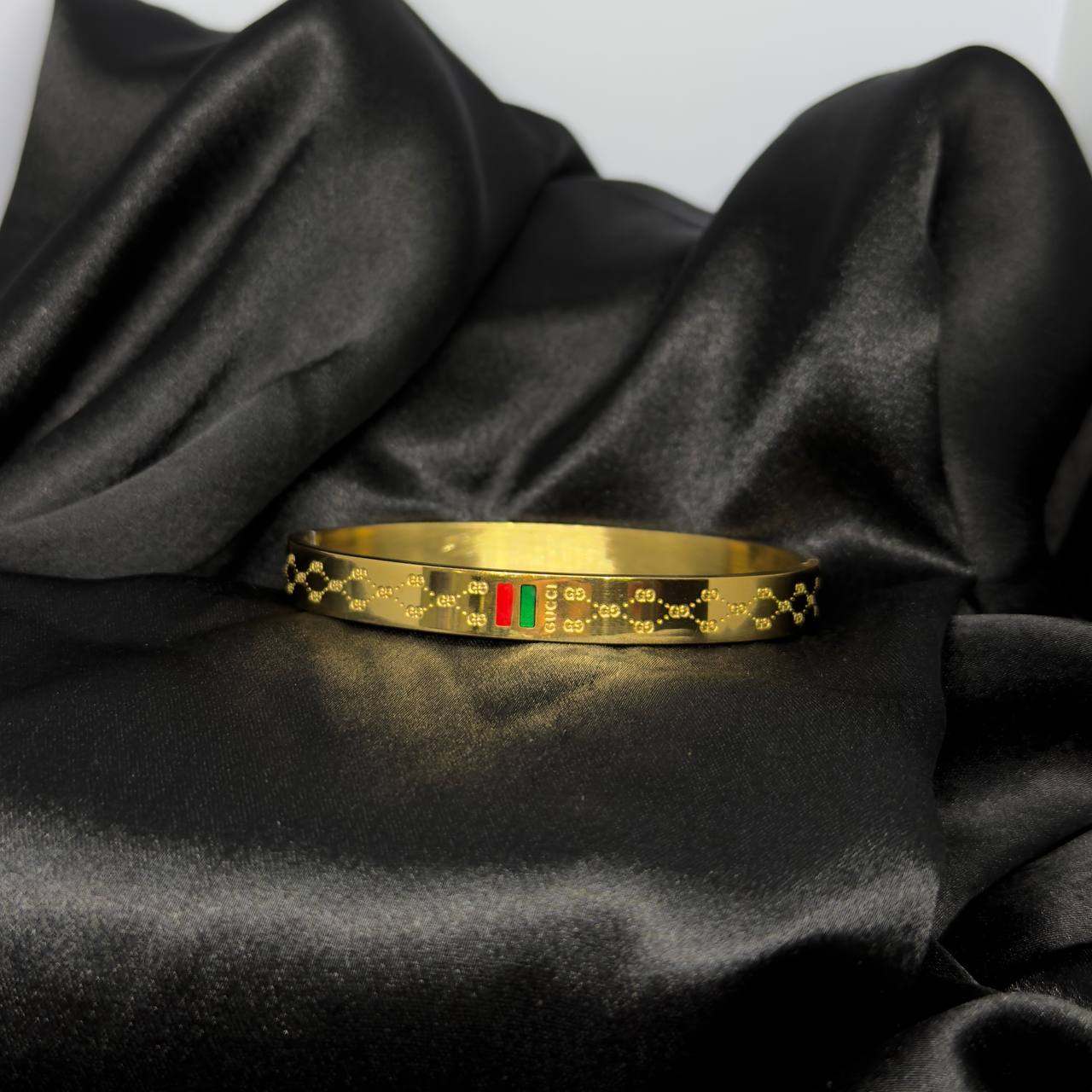 Gucci Signature Stripe Bracelet