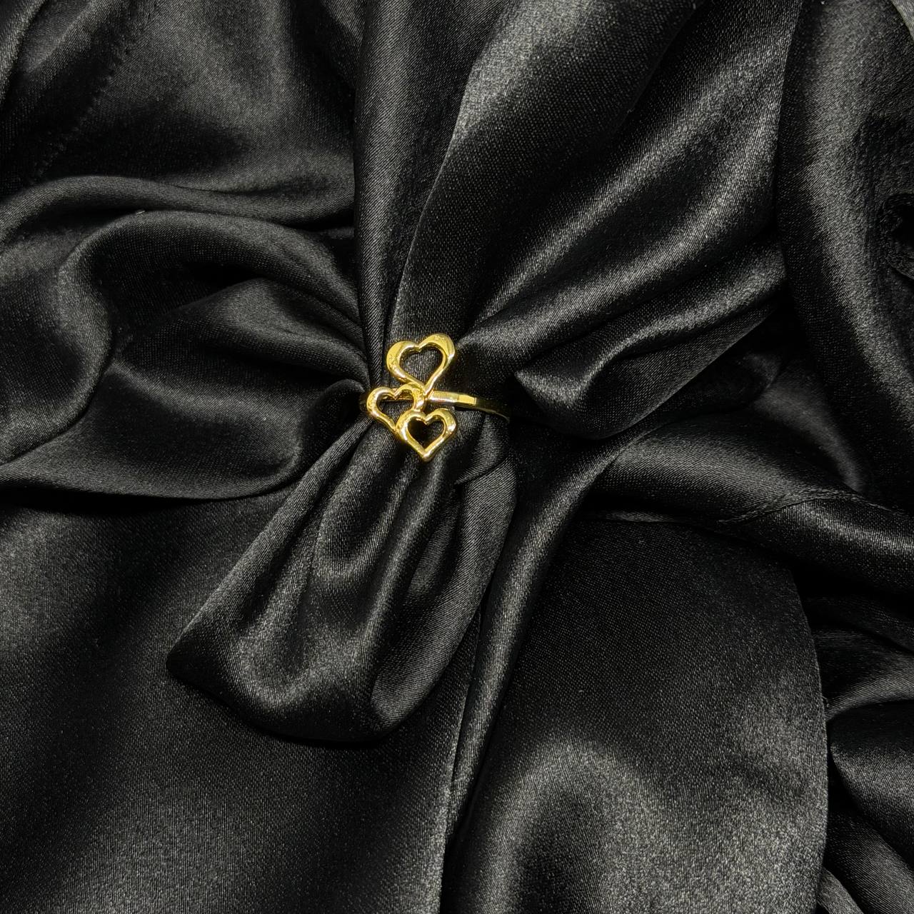 Trinity Knot Heart Ring
