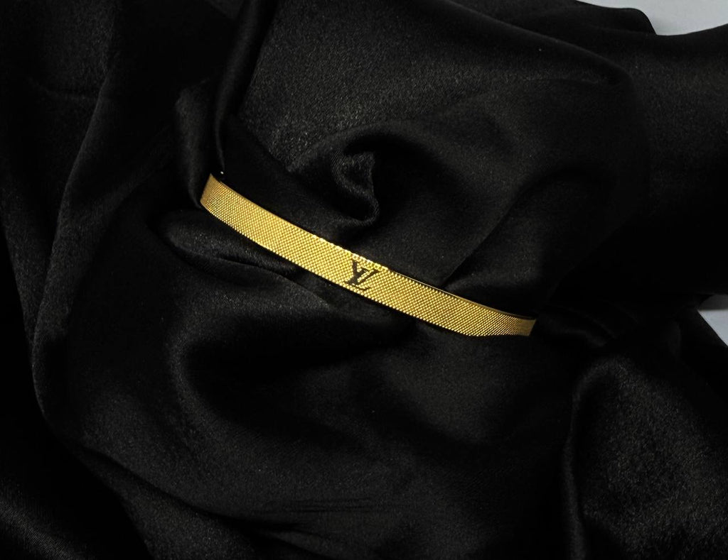 Louis Vuitton Minimal LV Bracelet