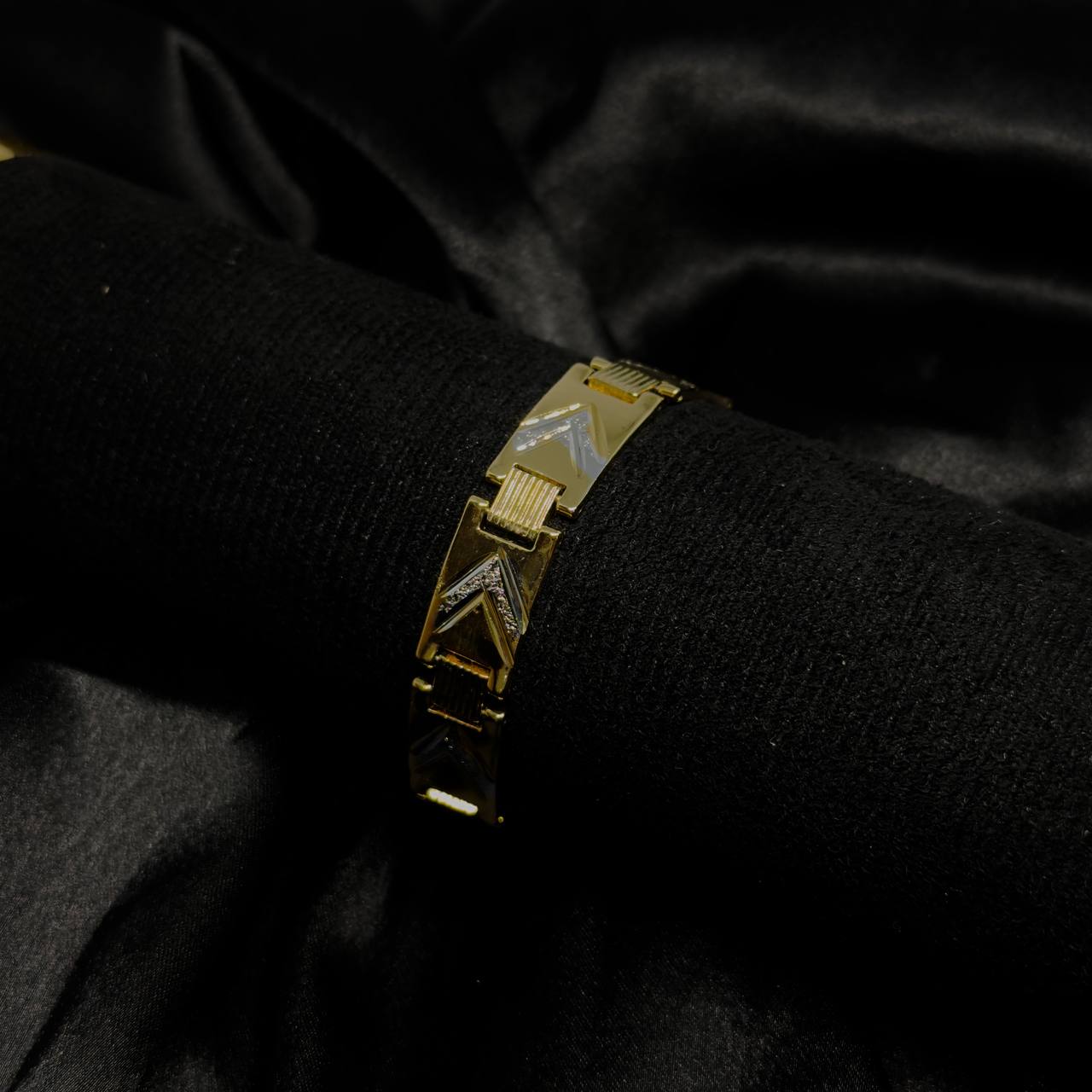 The Gladiator Edge Bracelet