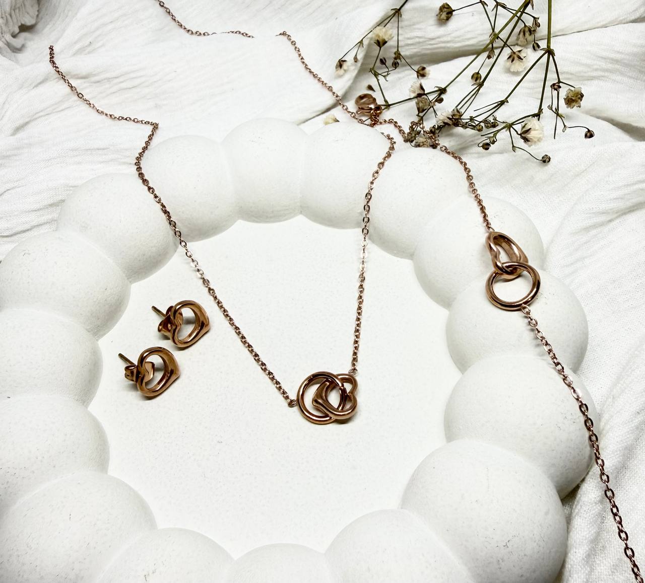The Rose Gold Eternal Love Collection