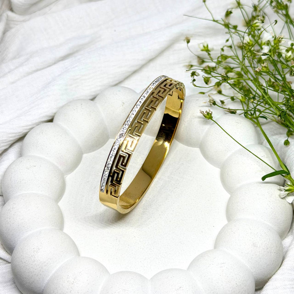 Interlink Gold Bracelet