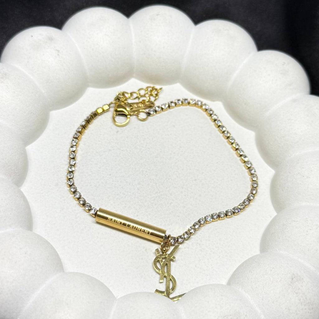 The Signature YSL Bar Luxe