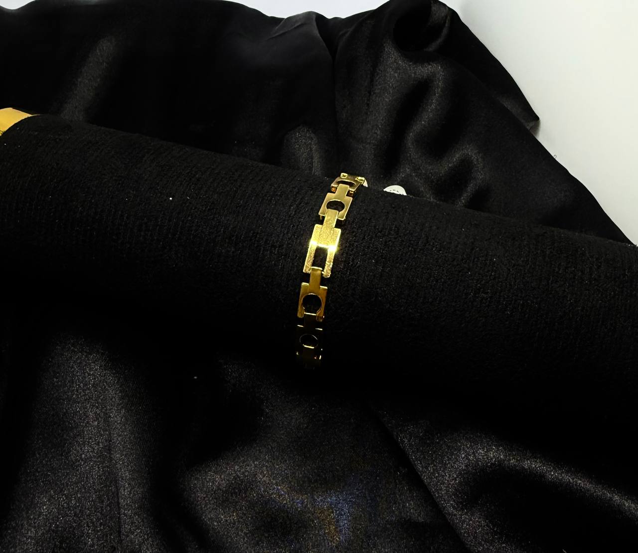 The Sovereign Vector Elite Bracelet