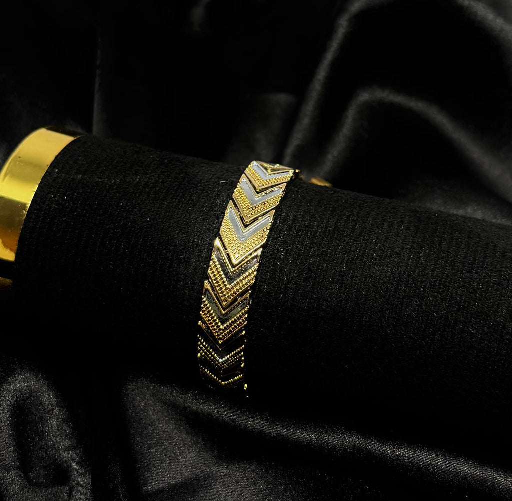 The Titan Chevron Bracelet