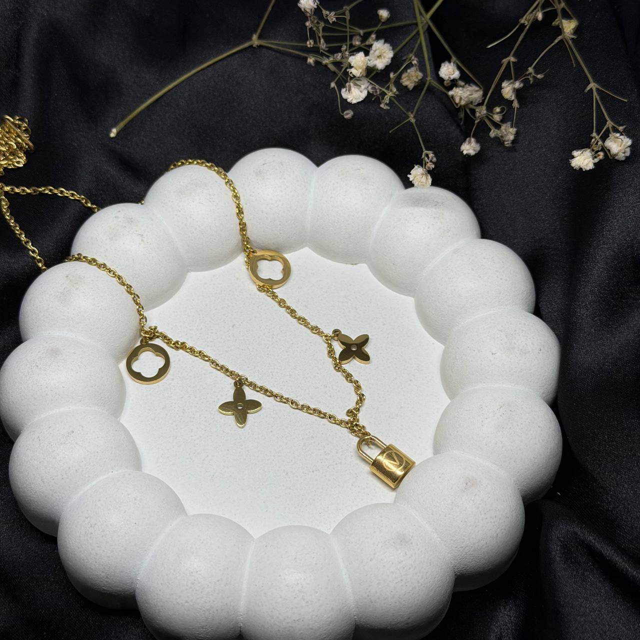 Charm Lock Clover Necklace