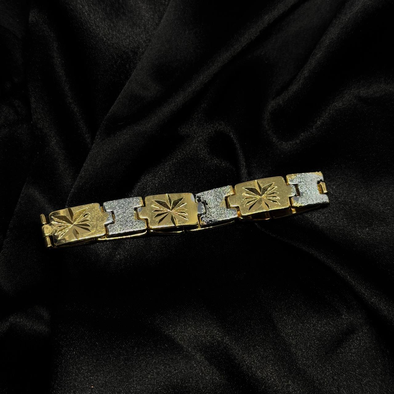 The Dynasty Star Link Bracelet