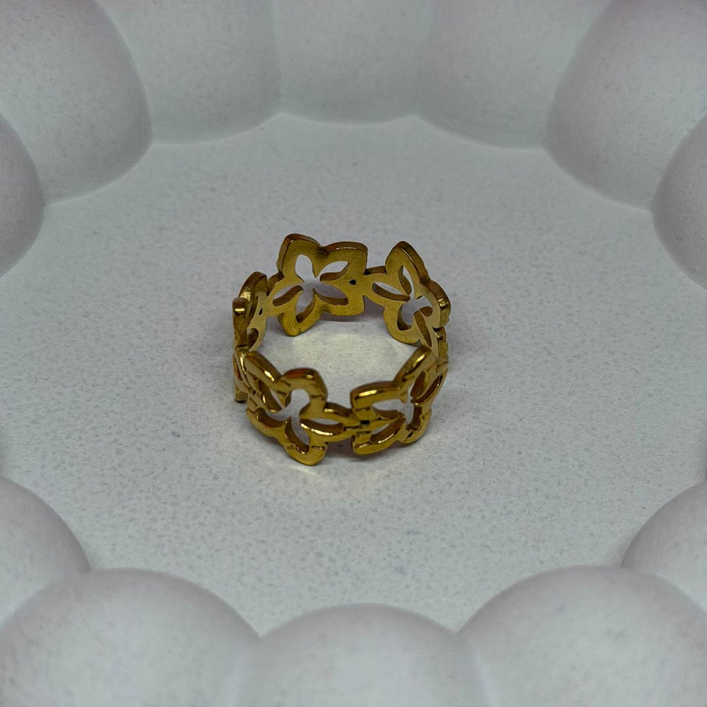 gold rings for girls clover style