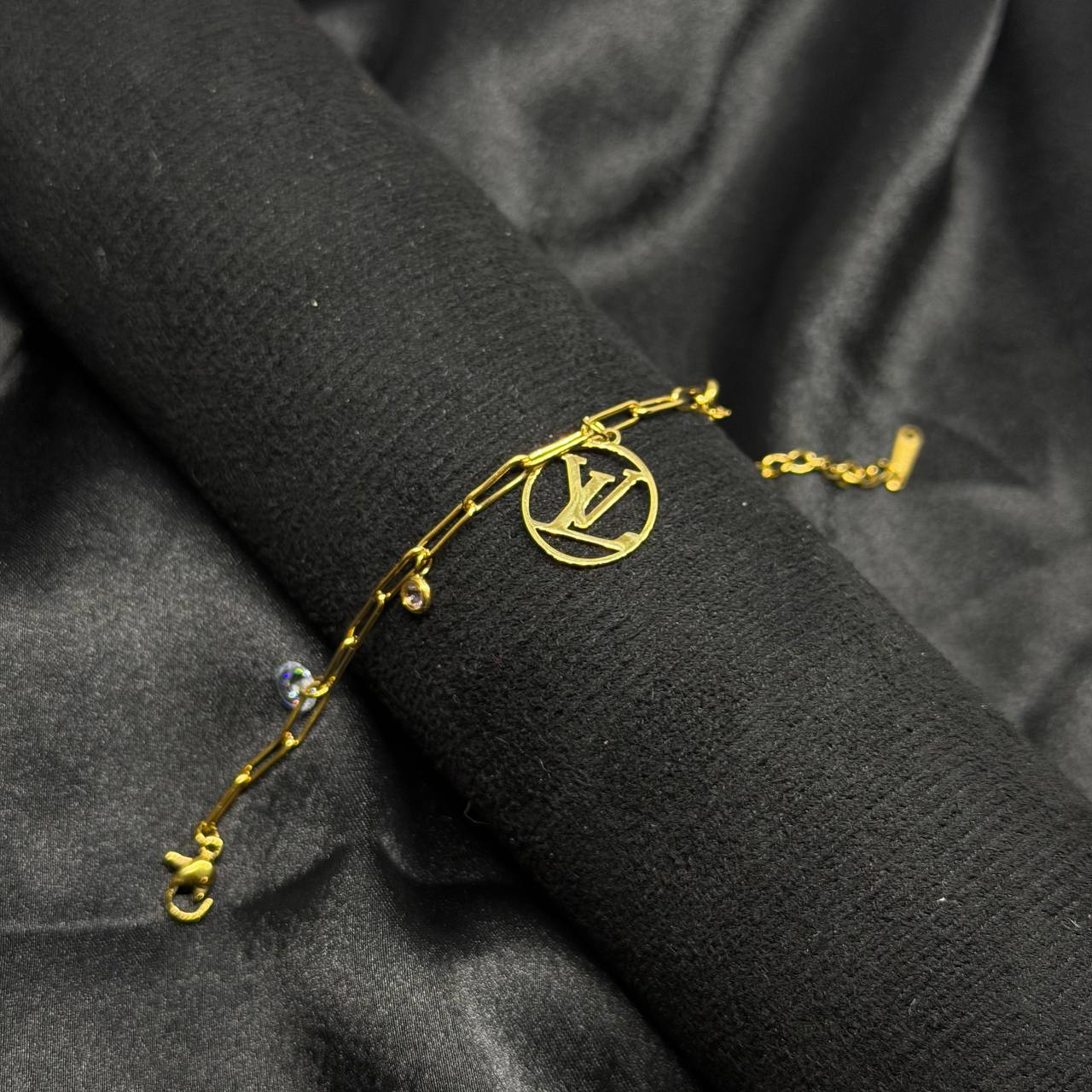 The LV Luxe Drop