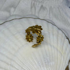 Daisy Chain Garland Ring
