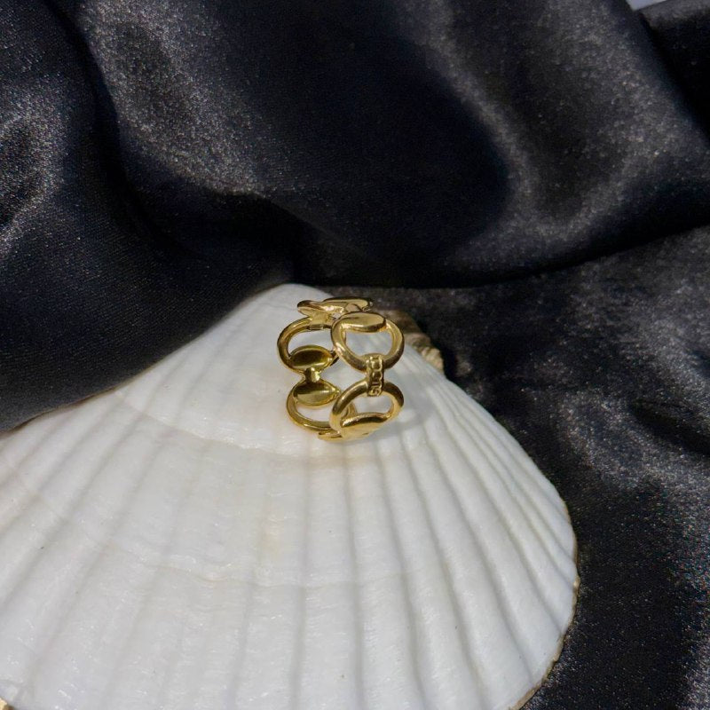 Equestrian Horsebit Ring