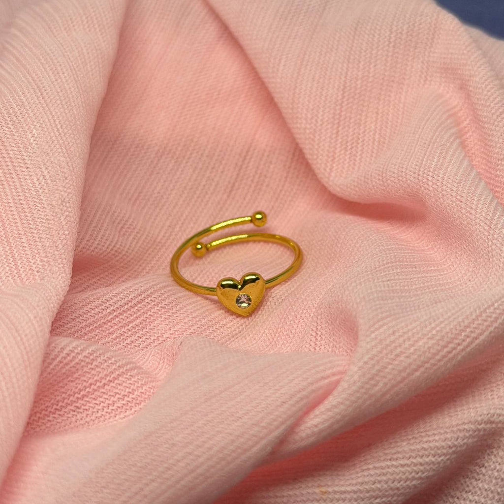 Petite Golden Heart Ring