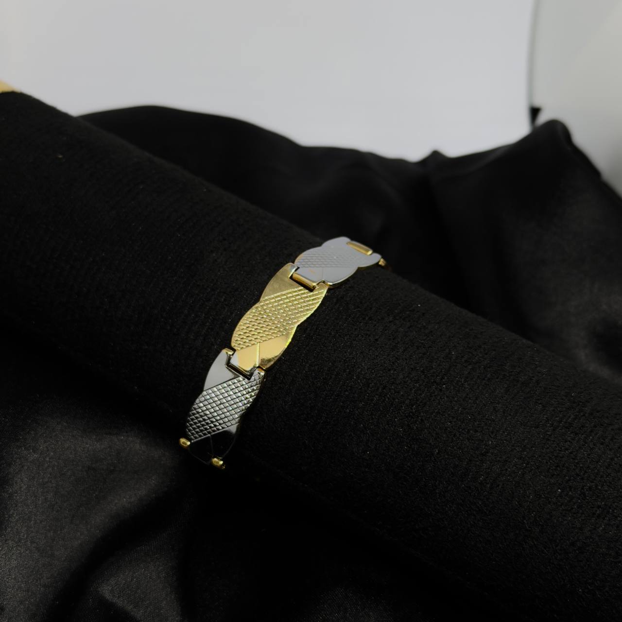 The Aurelius Textura Prime Bracelet