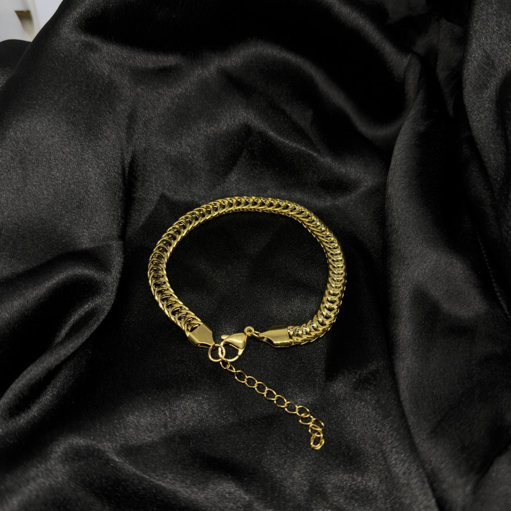 The Imperial Cuban Sovereign Bracelet