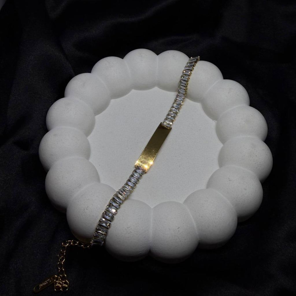 The Sovereign Signature Bar Bracelet
