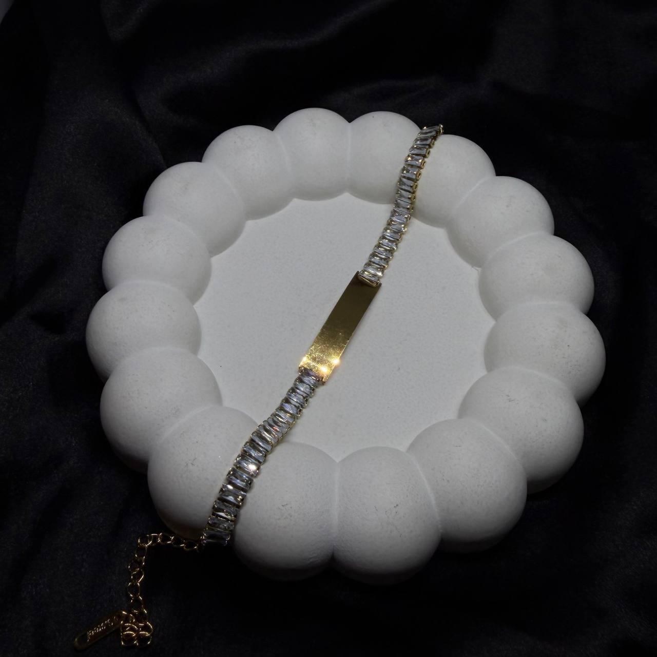 The Sovereign Signature Bar Bracelet