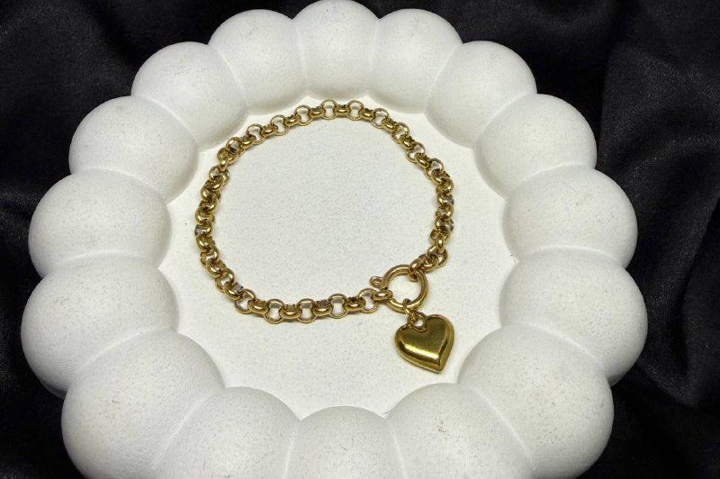 The Golden Heirloom Heart Bracelet