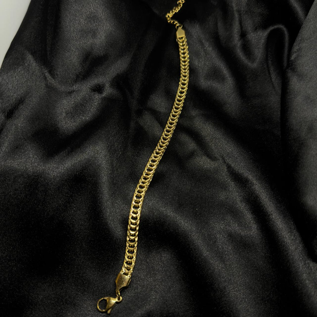 The Imperial Cuban Sovereign Bracelet